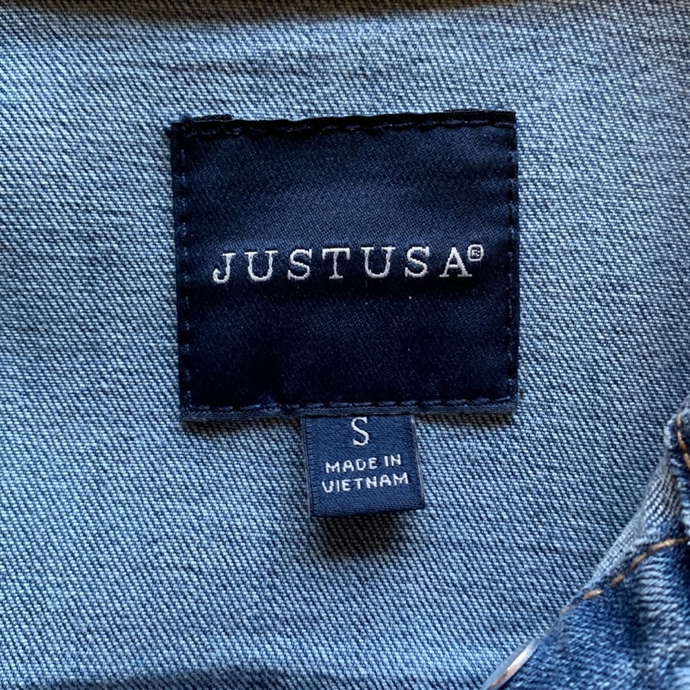 Jean Jacket. - Picture 2 of 10